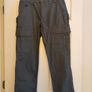 Duluth Trading Co Charcoal Cargo Pants